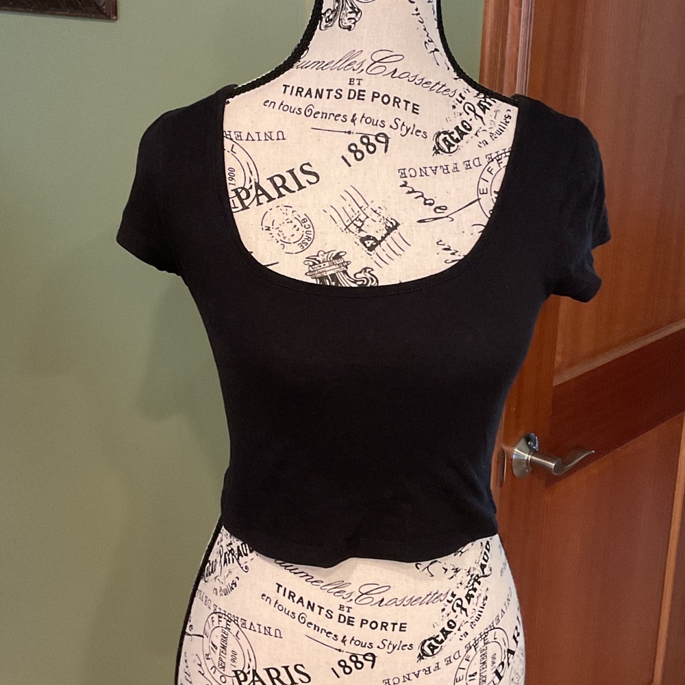 Bozzolo Black Crop Top, Size M